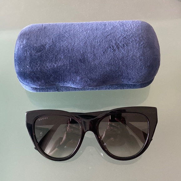 Gucci Sunglasses - Picture 1 of 5
